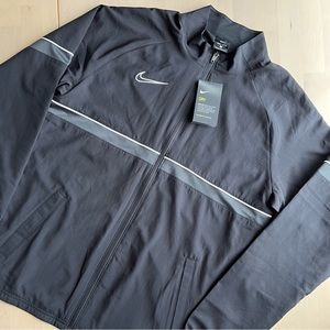 Nike windbreaker